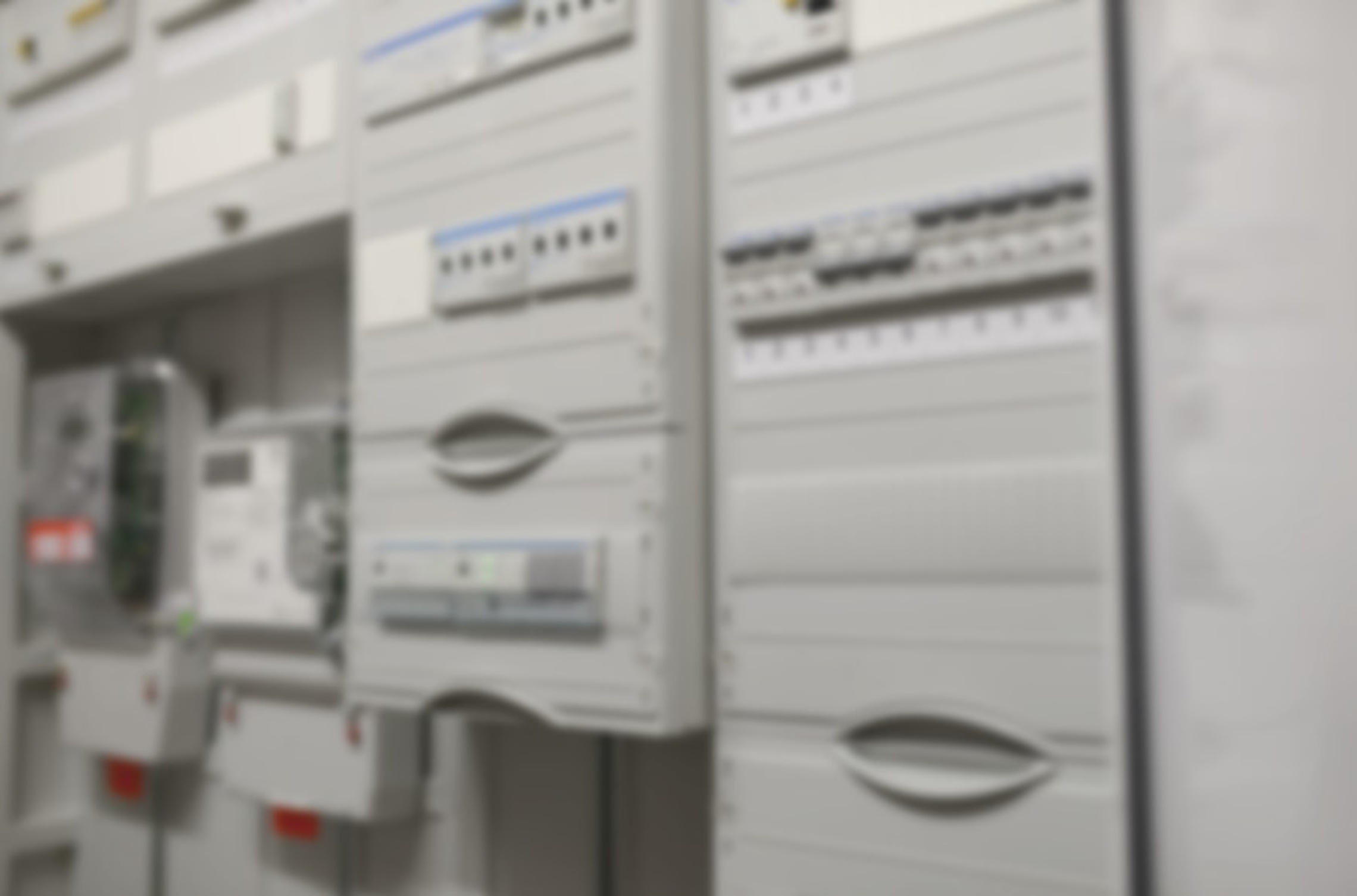 Schaltschrankbau bei amnis GmbH in Heilsbronn